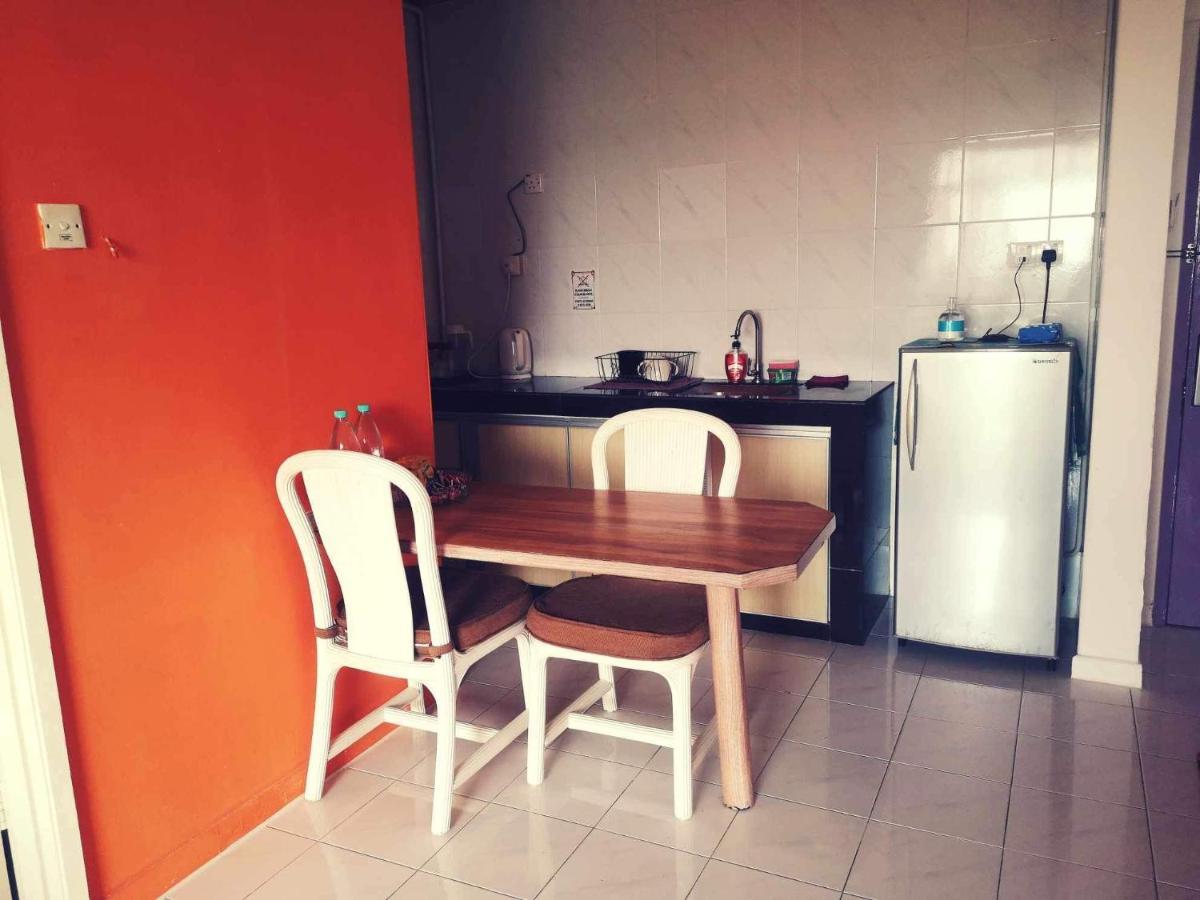 Ferienwohnung Sofea Garden Malacca Exterior foto